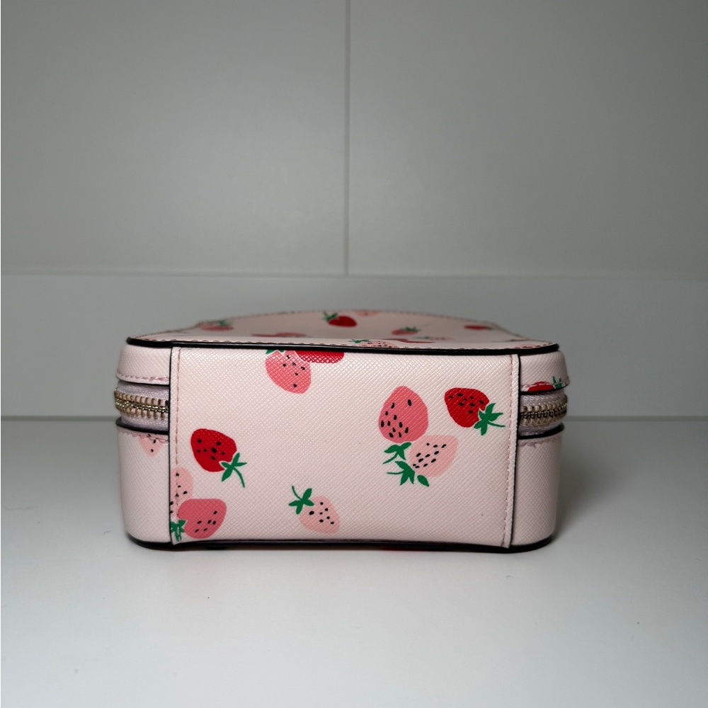 Kate‎ spade strawberry purse - Picture 5 of 8